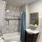 Serene Oasis Steps from the Bay - Bacliff