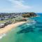 The Cliff - Walk to Bar Beach and Merewether