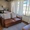 Sunray Cottage
