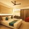 !! Heritage Hotel near Bus Terminus Opposite Central !! - Siliguri