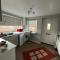 Quest Fulfiller - Near General Hospital, Free Parking & Garden