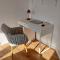 Bright 2BR Family-friendly Home -BASF - Free Parking - Super Fast WIFI