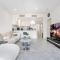 Central 4BR Duplex Apt with Terrace in Ultimo