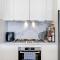 Central 4BR Duplex Apt with Terrace in Ultimo