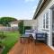 Charming 1-Bed Cottage with Garden Retreat