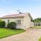 Charming 1-Bed Cottage with Garden Retreat