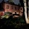 The Historic Jesse Buel Farmhouse w Heated Pool - ألباني