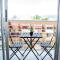 The Soul of Kingston Chic 2BR Condo with Pool and GYM - 金斯敦