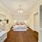 Unique Charles Bridge 2BDR Apartment. - Praga