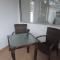 2 bedroom apartment in leafy suburb