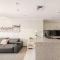 Stunning Darling Harbour View Apartment & Parking