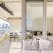 Stunning Darling Harbour View Apartment & Parking