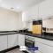 1 Bed Apt, Luxury Balcony By Capital Retreats Short Lets & Serviced Accommodation in Colindale With Free WiFi - 亨顿