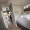 Tiny lake houses near the beach and centre by Weltevreden Experience - 泽沃德