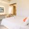 HARRIS Suites fx Sudirman