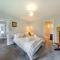 Luxury Country Escape with Hot Tub perfect for Friends and Families - Shifnal