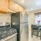 21 Mi to NYC Cozy Apt with Deck, Yard and Grill! - Elmont