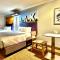 Quality Inn & Suites Los Angeles Airport - LAX - إنجلوود