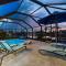 Classy N Cozy Delray home! Pool with water view