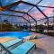 Classy N' Cozy Delray home! Pool with water view - ديلراي بيتش