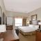 Coast Weyburn Hotel