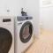 Salamander Sanctuary, 204 Salamander Way - pool, pets, linen, aircon, Wi-Fi