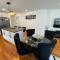 Luxury Gated NYC Theme 3BR 2B with Parking by EWR - 伊丽莎白