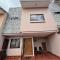 Enorme casa 8 camas excelente ubicación - Cuenca