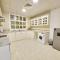 HARF22-G01-02 Cozy 2BR Apt in Abu Dhabi city - Baţīn