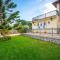 5-bedroom Villa with Private Pool and maid service - Lapithos