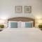 Elegant 1BR Full Palm View Apartment at 5 Star Resort - Dubaj