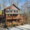 Stunning Cabin W Hot Tub, Pool Table, Arcades