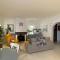 Central 2 bed apartment, terrace and shared pool - 卡武埃鲁