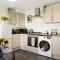 Affordable 1 & 2 Bed Apartments in Slough, Great Heathrow Location - Colnbrook