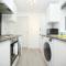 Redcliffe House By N And N Stays Ltd - Charming Home close to Designer Outlet, Perfect for Contractors & Workers with convenient on street parking