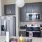2 Story Penthouse 2 Balconies, Skyline View, Pool - ريتشموند