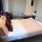 Make yourself at home! Large Rooms, Comfy