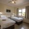 Saints View Resort Unit 17 - Uvongo Beach
