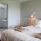 Sloopside Whole House in the heart of Bantham with sea views - Bantham
