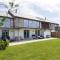 Sloopside Whole House in the heart of Bantham with sea views - Bantham