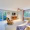 Cozy Dix Hills Apt with Deck about 7 Mi to Beach! - Dix Hills