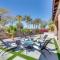 Putting Green and Mtn Views Luxe Home in La Quinta - La Quinta