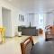 Great 3BR apartment- only 2 blocks from the beach!