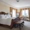 Market Pavilion Hotel