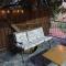 George's House - Askas