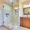 Gorgeous Home with Mt Rainier Views 4 Mi to Poulsbo - 波尔斯波