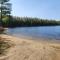 LOG CABIN w HOT TUB, BEACH access, near of TREMBLANT LOG CABIN w HOT TUB, BEACH access, near of TREMBLANT