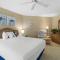 Oceanfront 3 Bdrm Getaway to the Beach Sleeps 6 - باوليز آيلاند