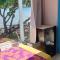 Bungalow les pieds ds l eau, La Maison Bleue