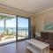 Casey's Beachfront Holiday House - Batehaven